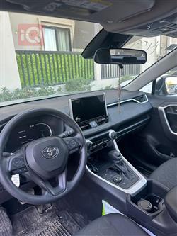 تۆیۆتا ڕاڤ 4